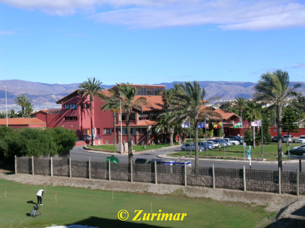 Well maintained Villa in the Roquetas de Mar Urbanization