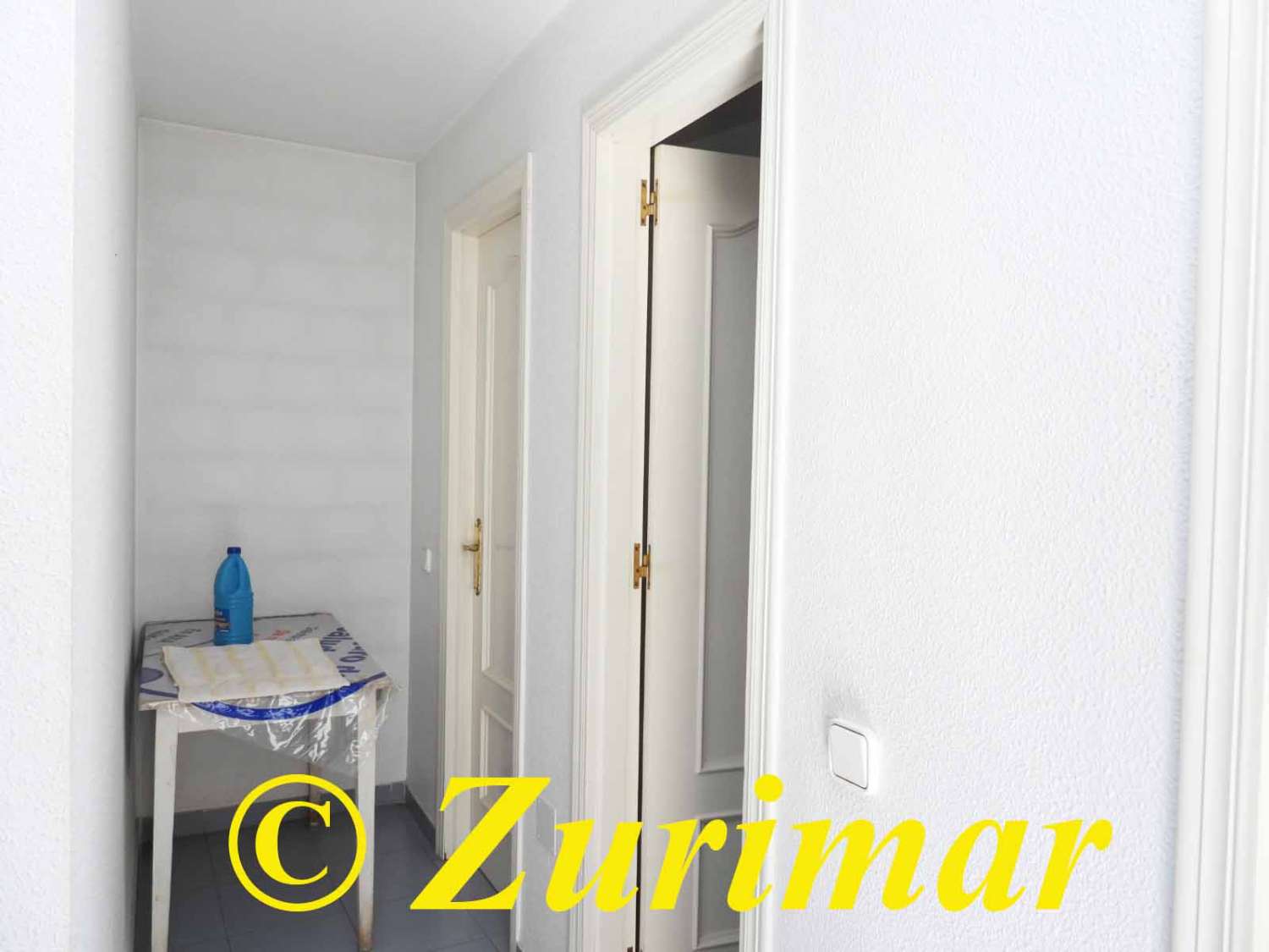 Commercial premises in the centre of Roquetas de Mar