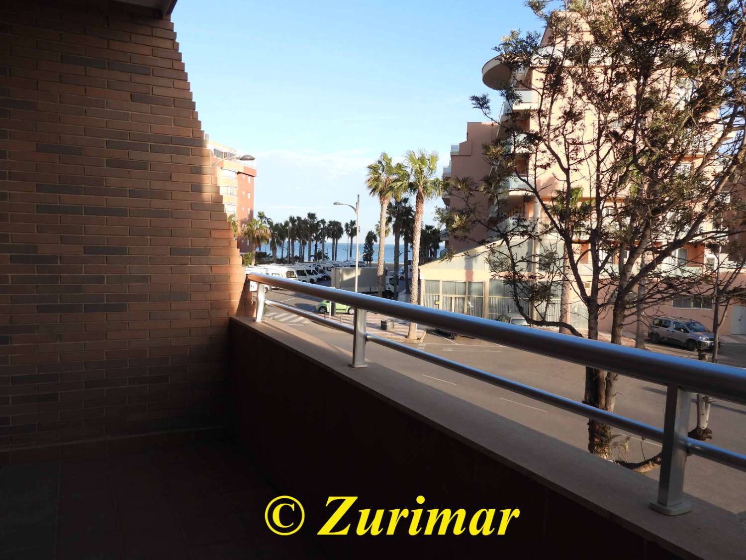 Lujosa casa adosada cerca de mar, Roquetas de Mar.