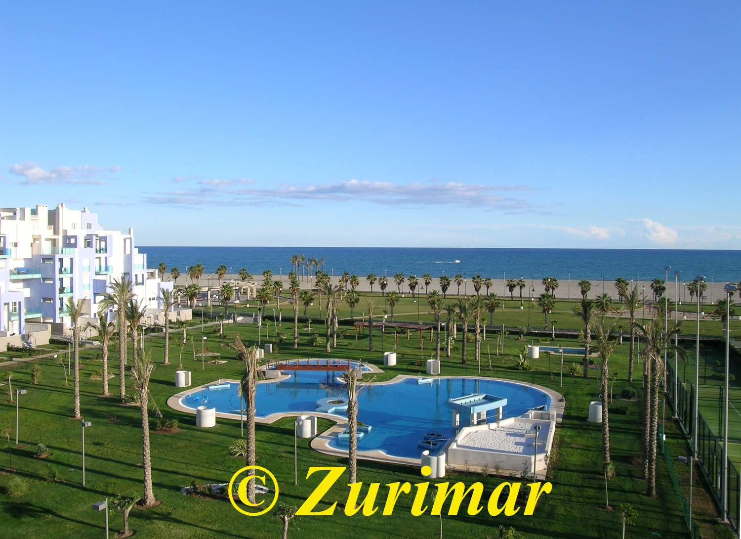 Marina Serena Golf – on beachfront