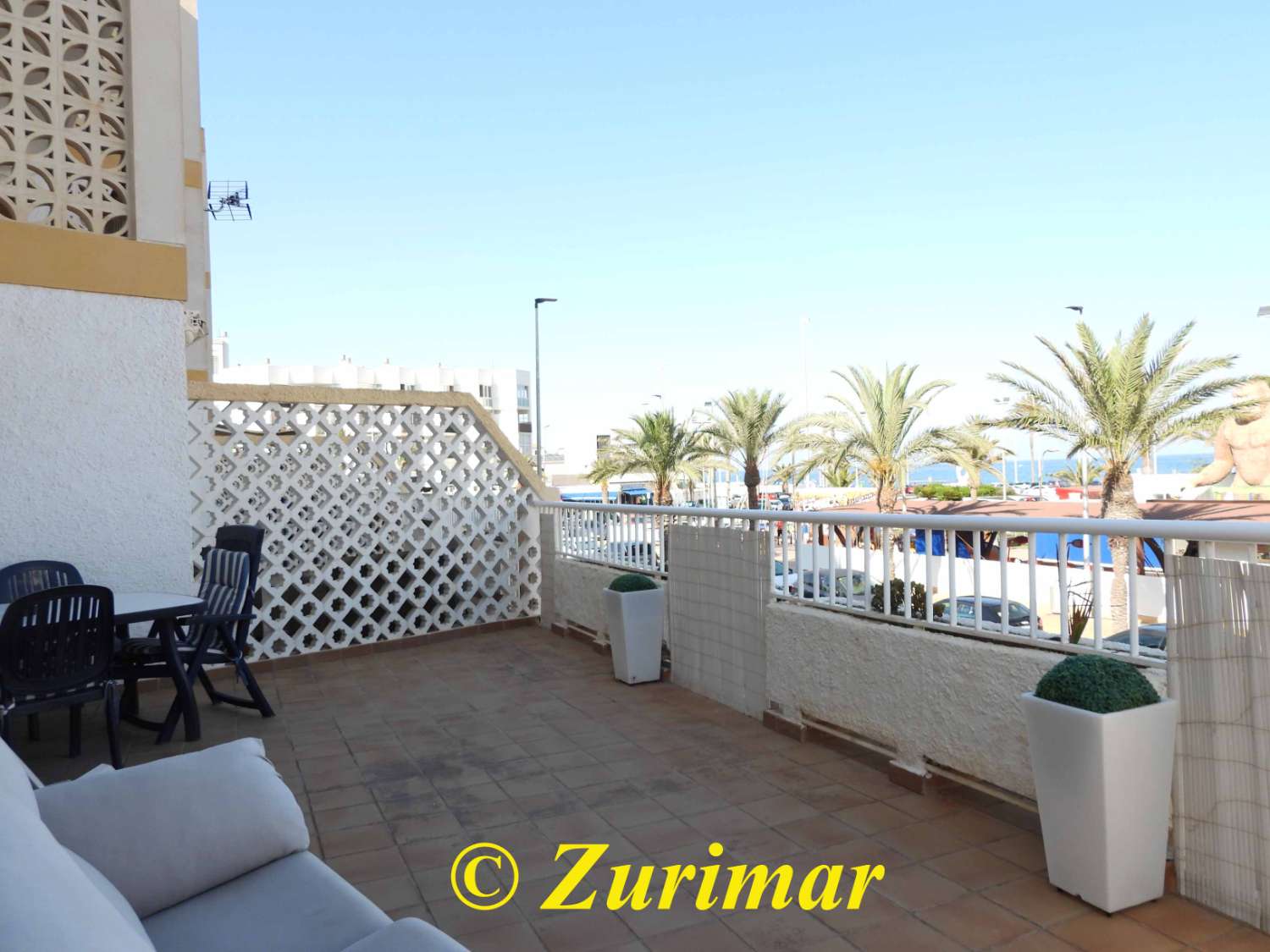 Los Arenales - con vistas al mar