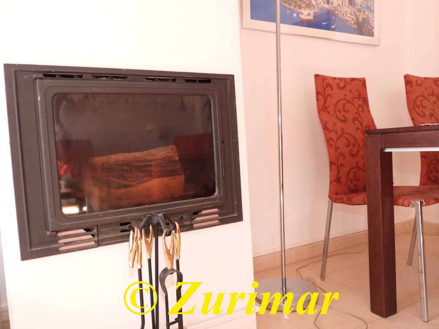 Haus mit Terrasse/Vorgarten  in Enix