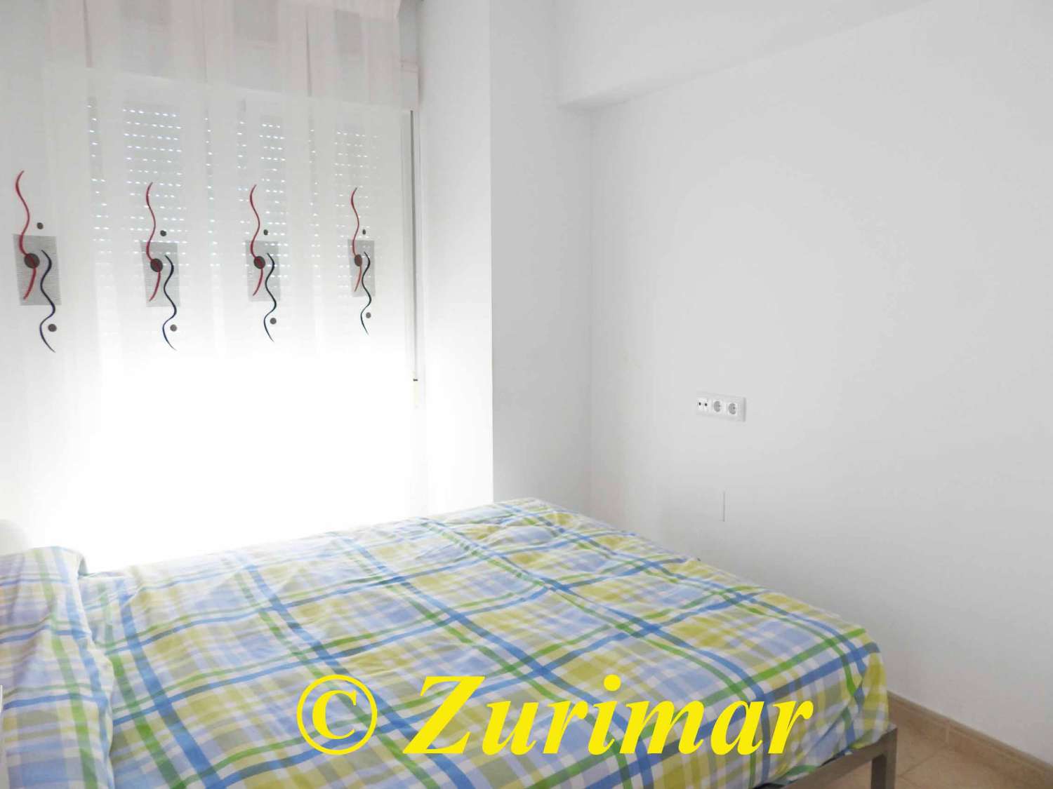 Haus mit Terrasse/Vorgarten  in Enix